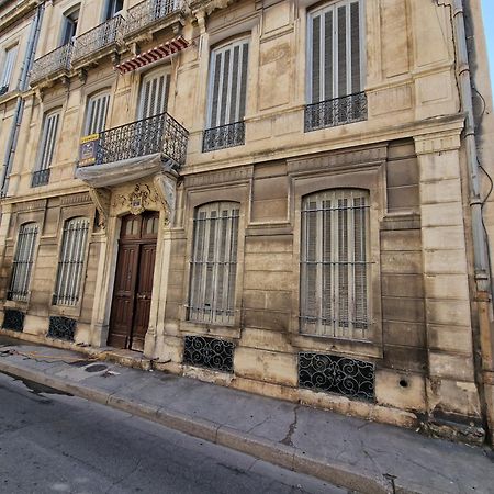 Nimes: Appartement L'Auguste Centre-Ville. Eksteriør billede